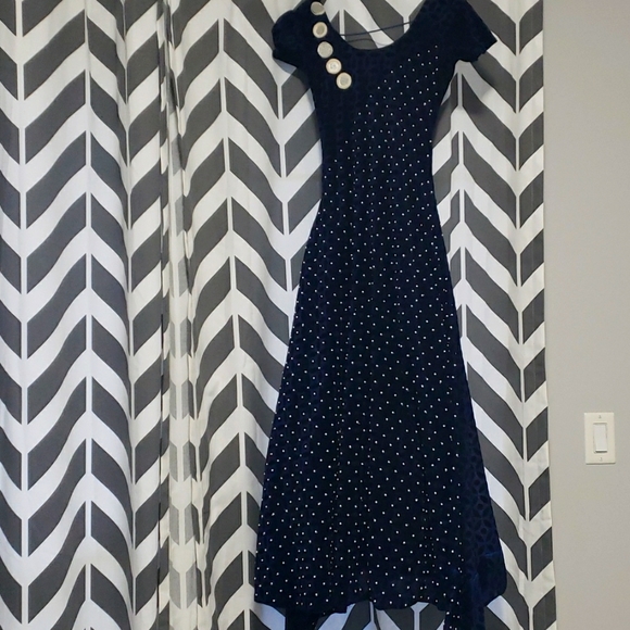 Frock - Picture 1 of 2